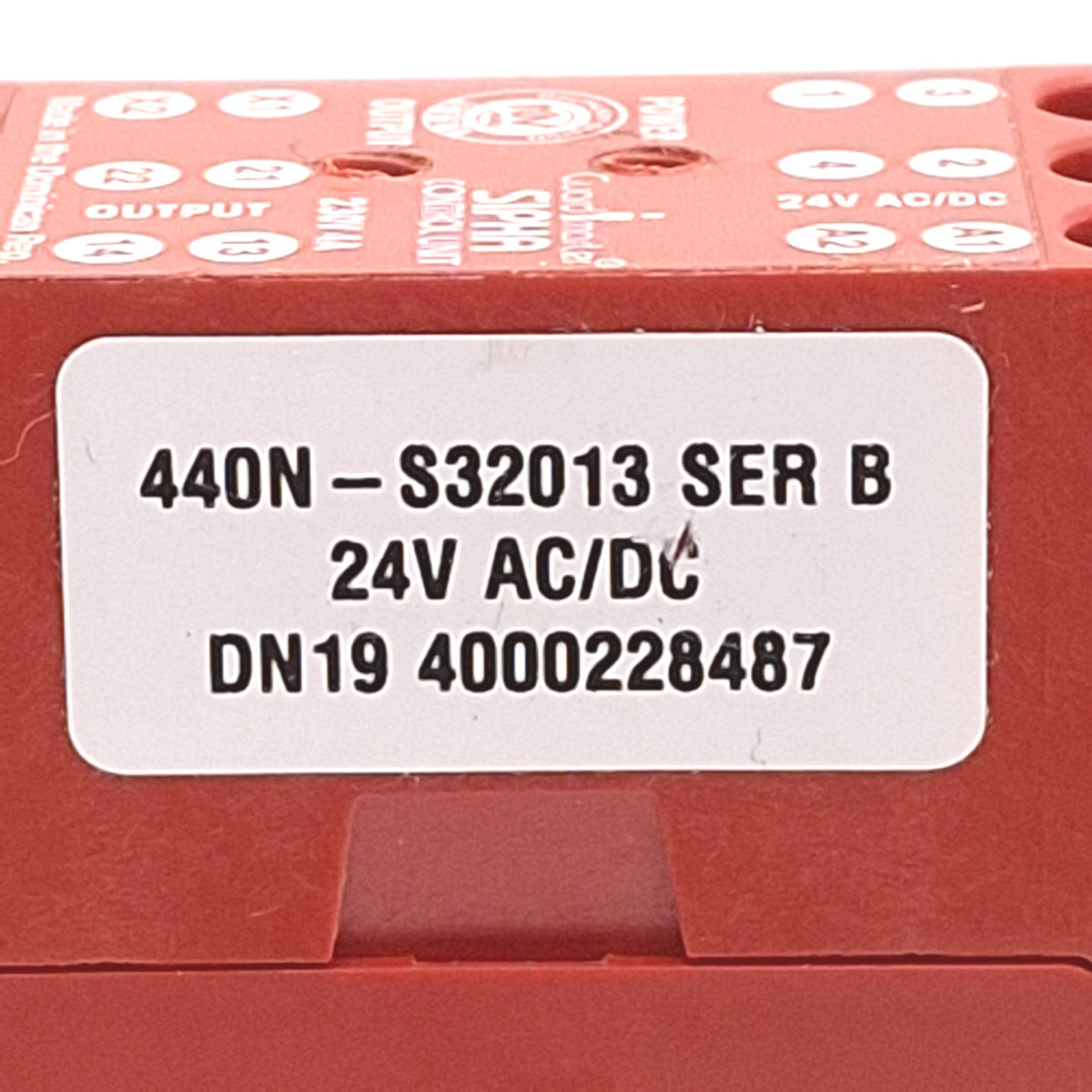 New – Open box Allen Bradley 440N-S32013 Guardmaster Sipha 1 Control Unit, 1NO/1NC, 24VAC/DC