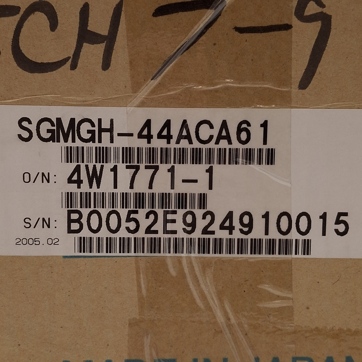 New Yaskawa SGMGH-44ACA61 Servo Motor, 4.4kW 3Ø 200VAC 32.8A, 1500rpm, 180mm Flange