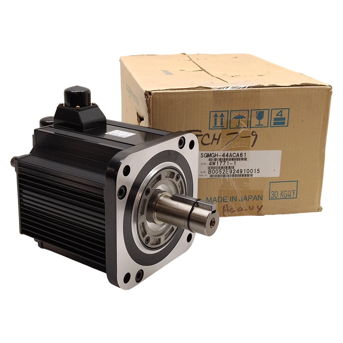 New Yaskawa SGMGH-44ACA61 Servo Motor, 4.4kW 3Ø 200VAC 32.8A, 1500rpm, 180mm Flange