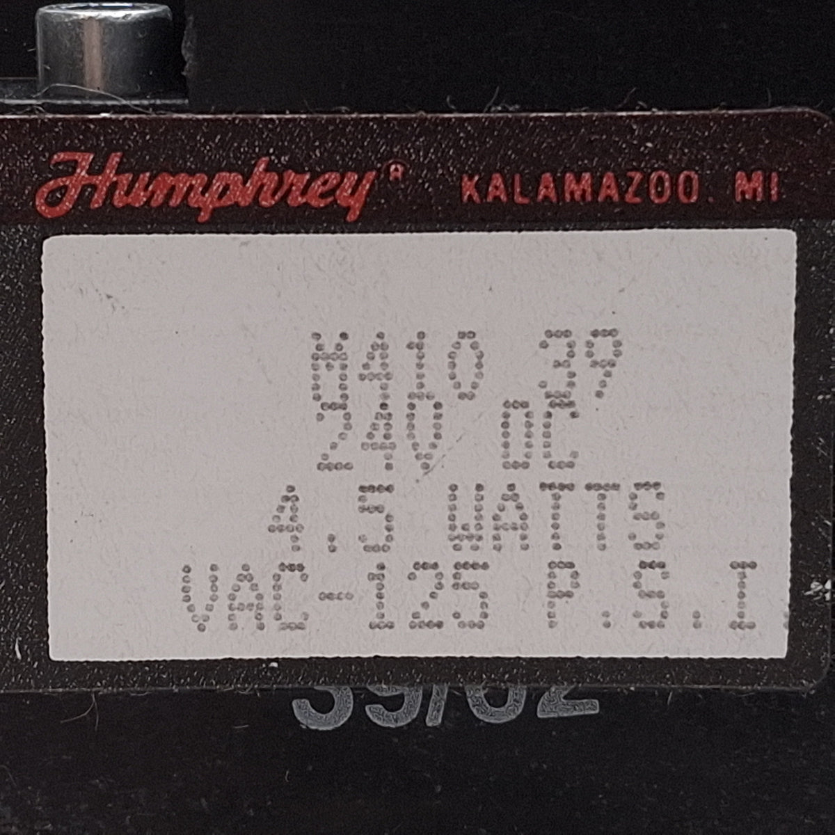 Used Humphrey M410-39-24VDC Solenoid Valve, 4-Port 2-Position, Vac-125psi, 24VDC Coil
