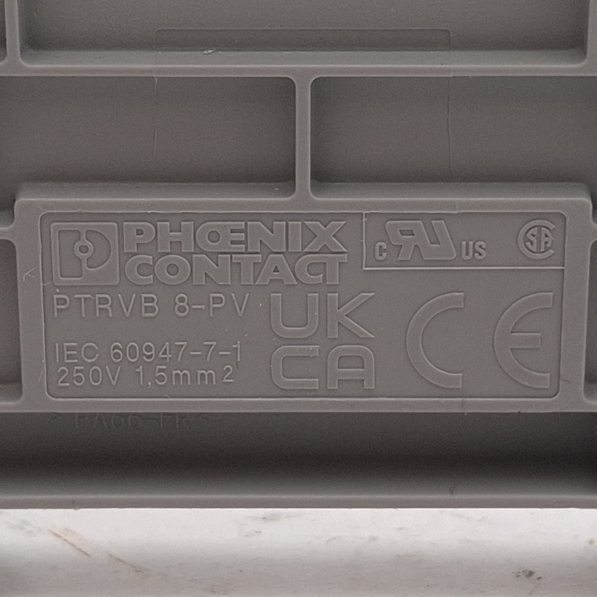 New – Open box Phoenix Contact PTRVB 8-PV/BK 3270159 Potential Distribution Terminal Block 32P