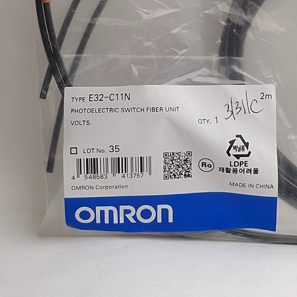 New Omron E32-C11N Diffuse Reflective Coaxial Sensor Head, M6 Thread, 2 Meters