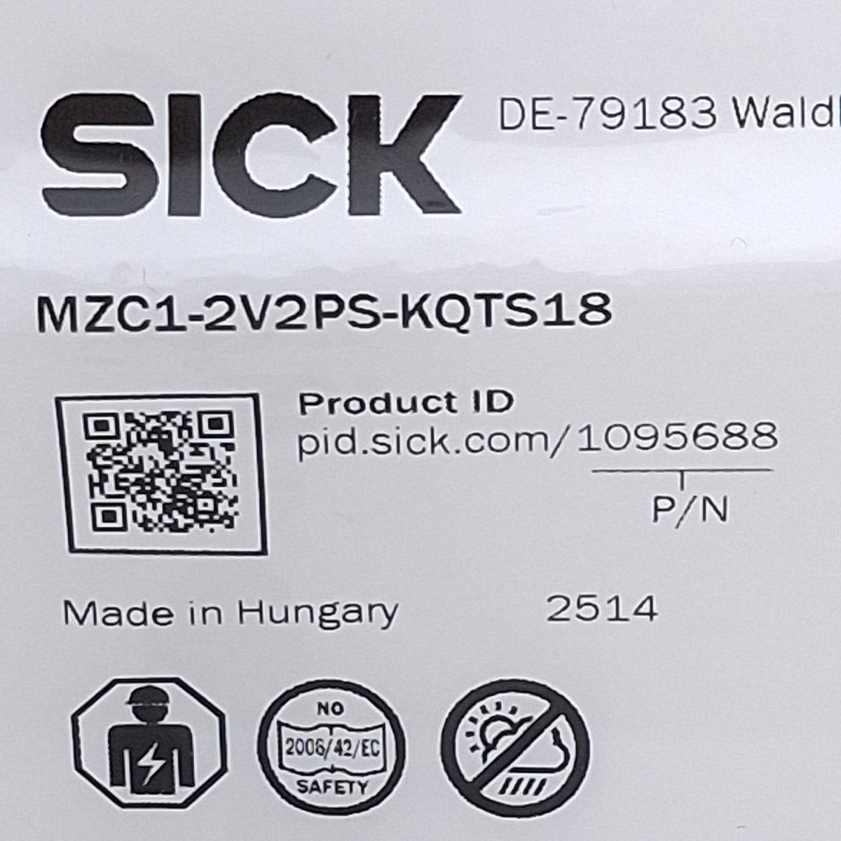 New Sick MZC1-2V2PS-KQTS18 Twin Cylinder Sensor, PNP N/O, 10-30VDC, 4-Pin M12, 0.5m