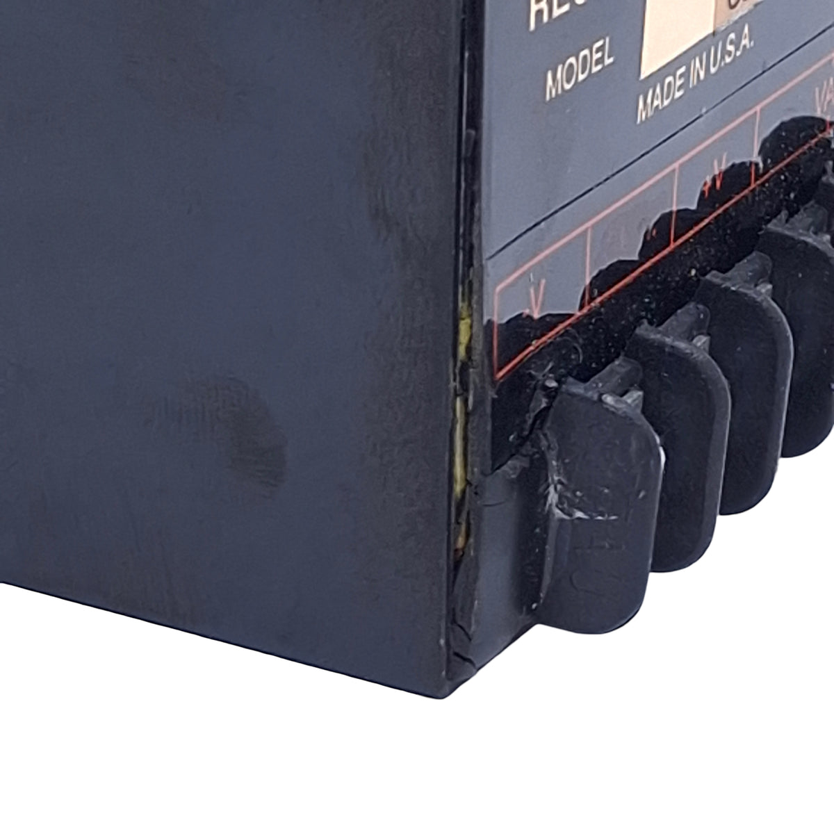 Used AAK CM24.1-T Regulated Power Supply, 105-132VAC Input, 24VDC 1A Output *Cracked*