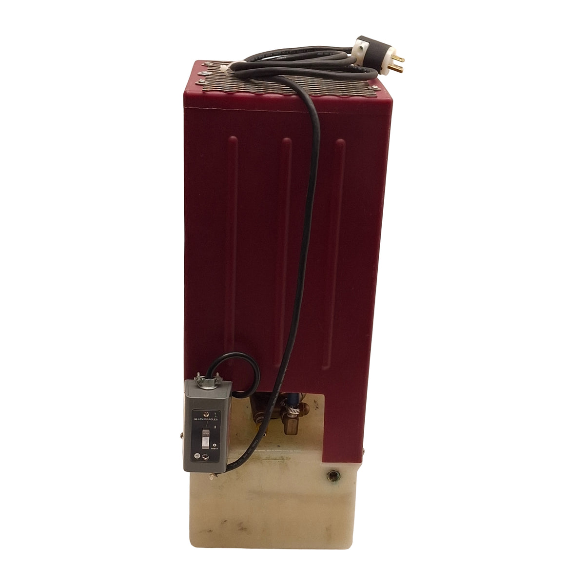 Used Dynaflux VH-1000V Compact Recirculating Coolant System, 12k BTU/hr, 2gal, 115VAC