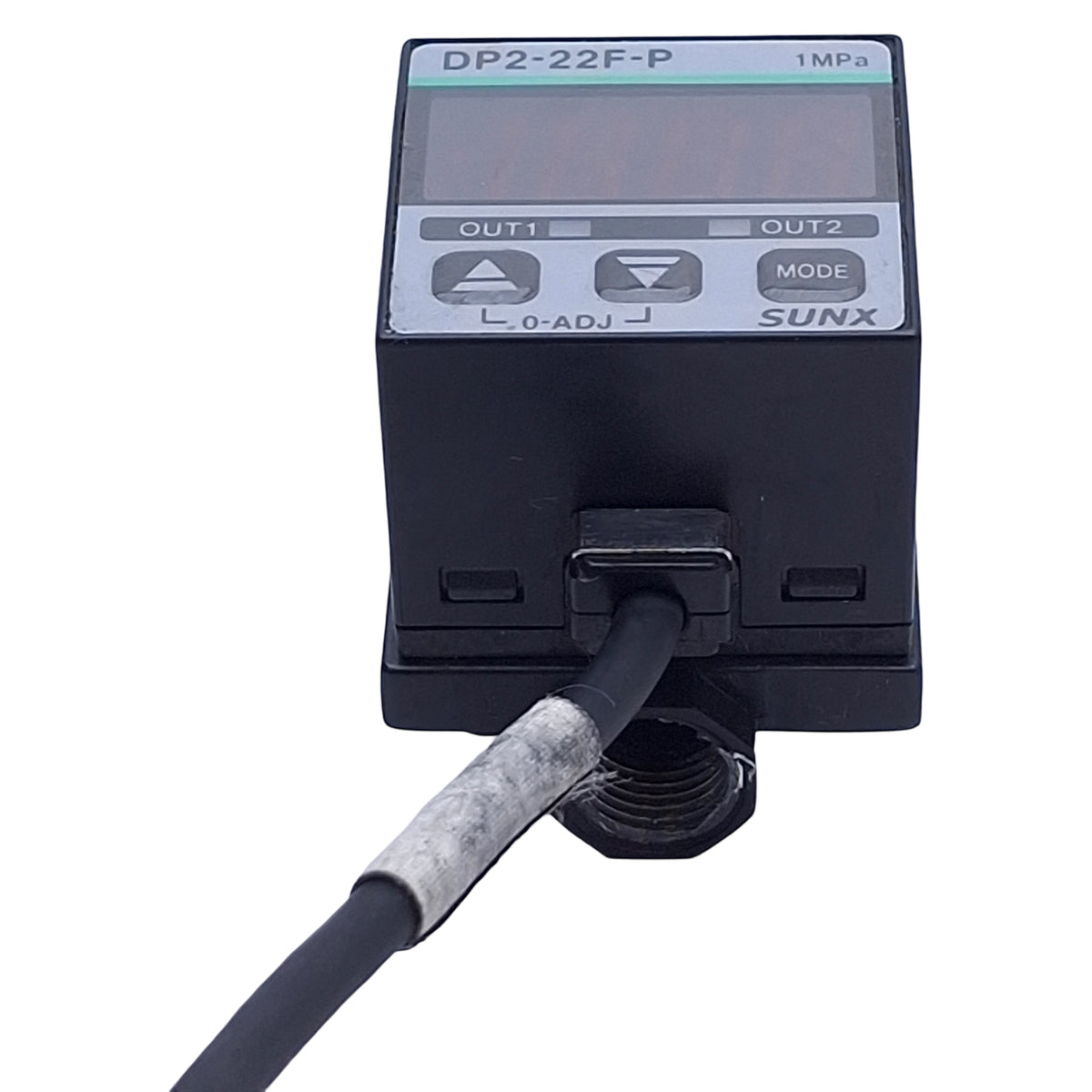 Used SunX DP2-22F-P Digital Pressure Sensor PNP, 0-1MPa Range 12-24VDC, 3ft Length