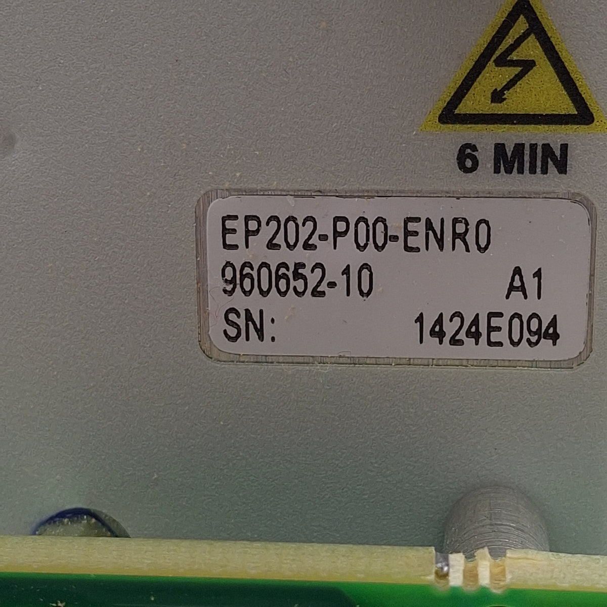 Used Control Techniques EP202-P00-ENR0 Servo Drive, Ø1 240VAC In, Ø3 220VAC 2.2A Out