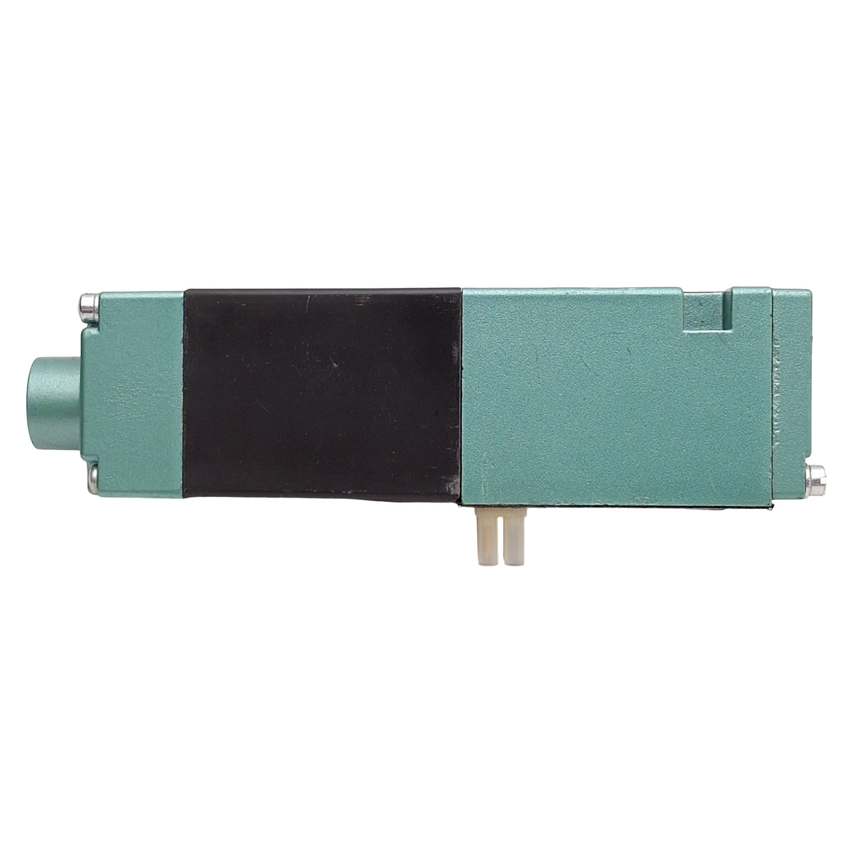 Used Numatics 081SA400M000061 Solenoid Valve, 4-Way 2-Position, 150psig, 24VDC Coil