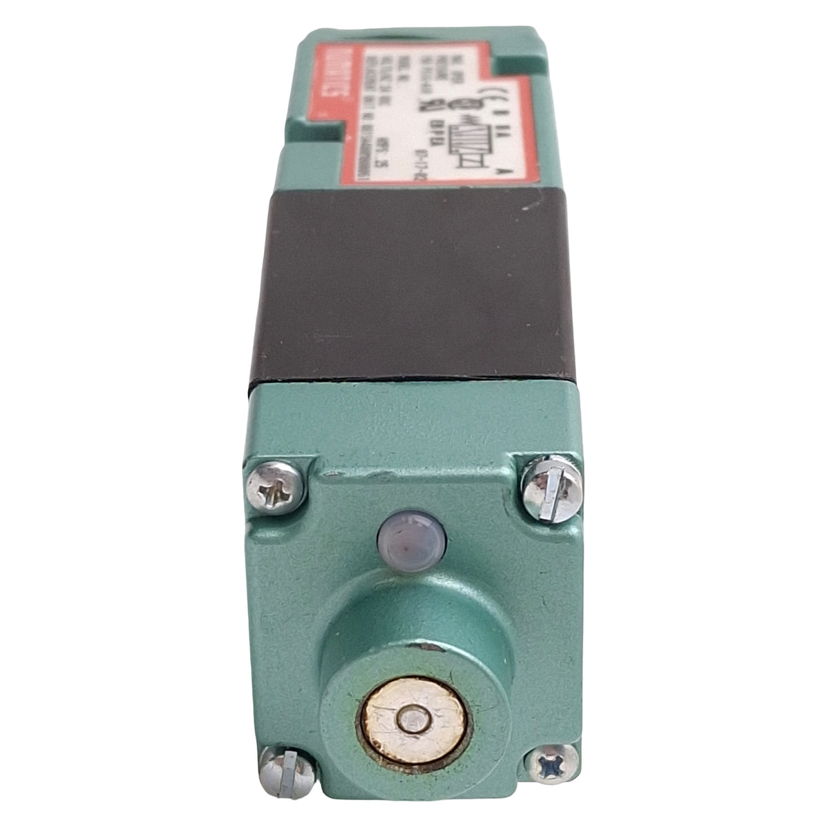 Used Numatics 081SA400M000061 Solenoid Valve, 4-Way 2-Position, 150psig, 24VDC Coil