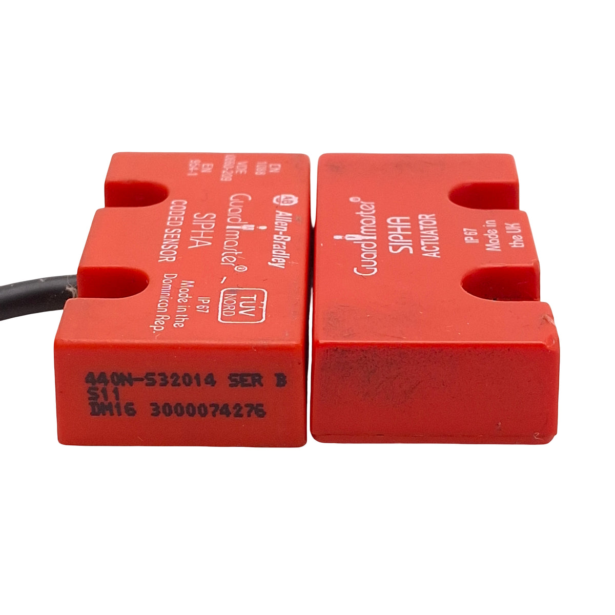 Used Allen Bradley 440N-S32014 Guardmaster Non-Contact SIPHA Safety Switch, 1NC+1NO