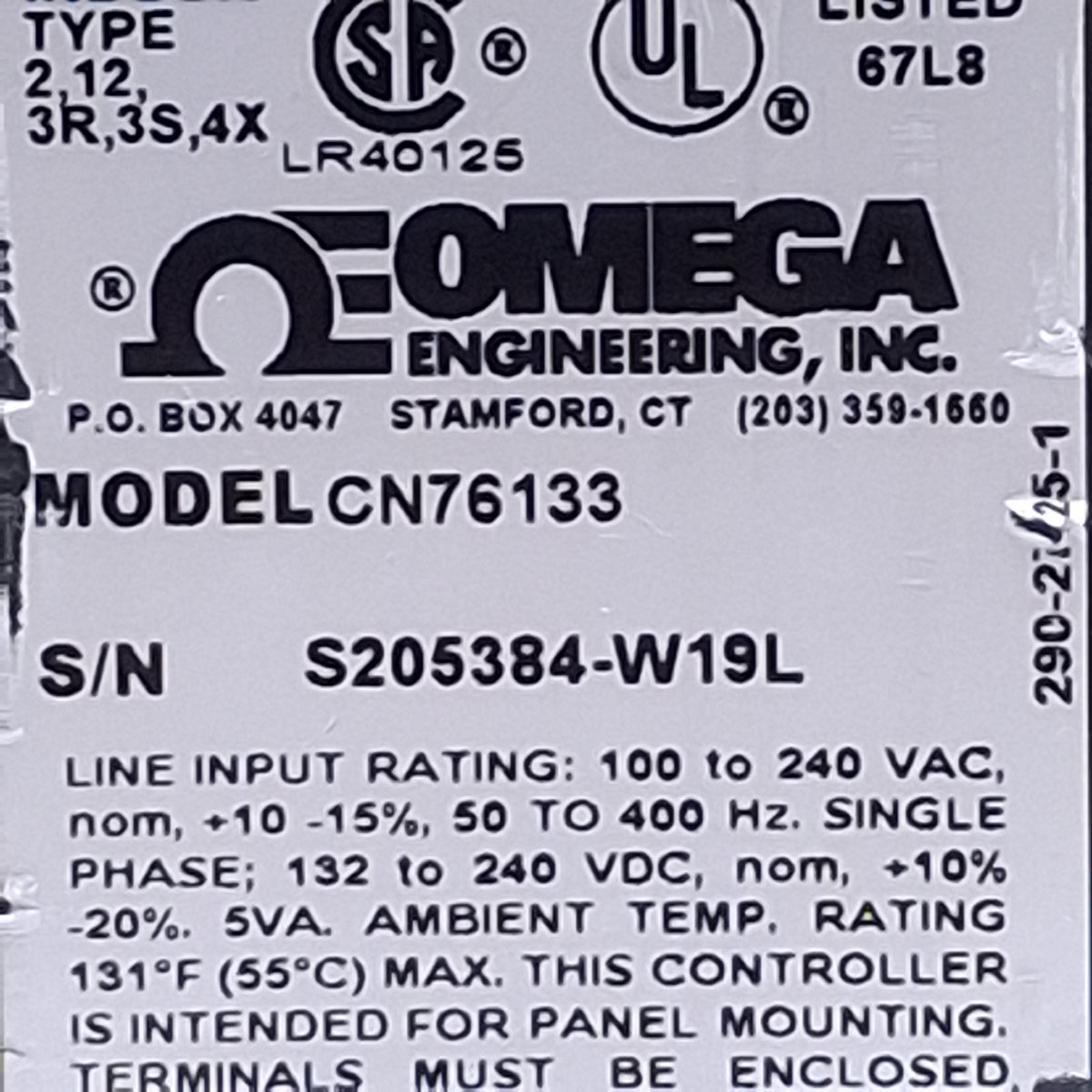 Used Omega CN76133 Universal Temperature/Process Controller, 100-240VAC, 1/16 DIN