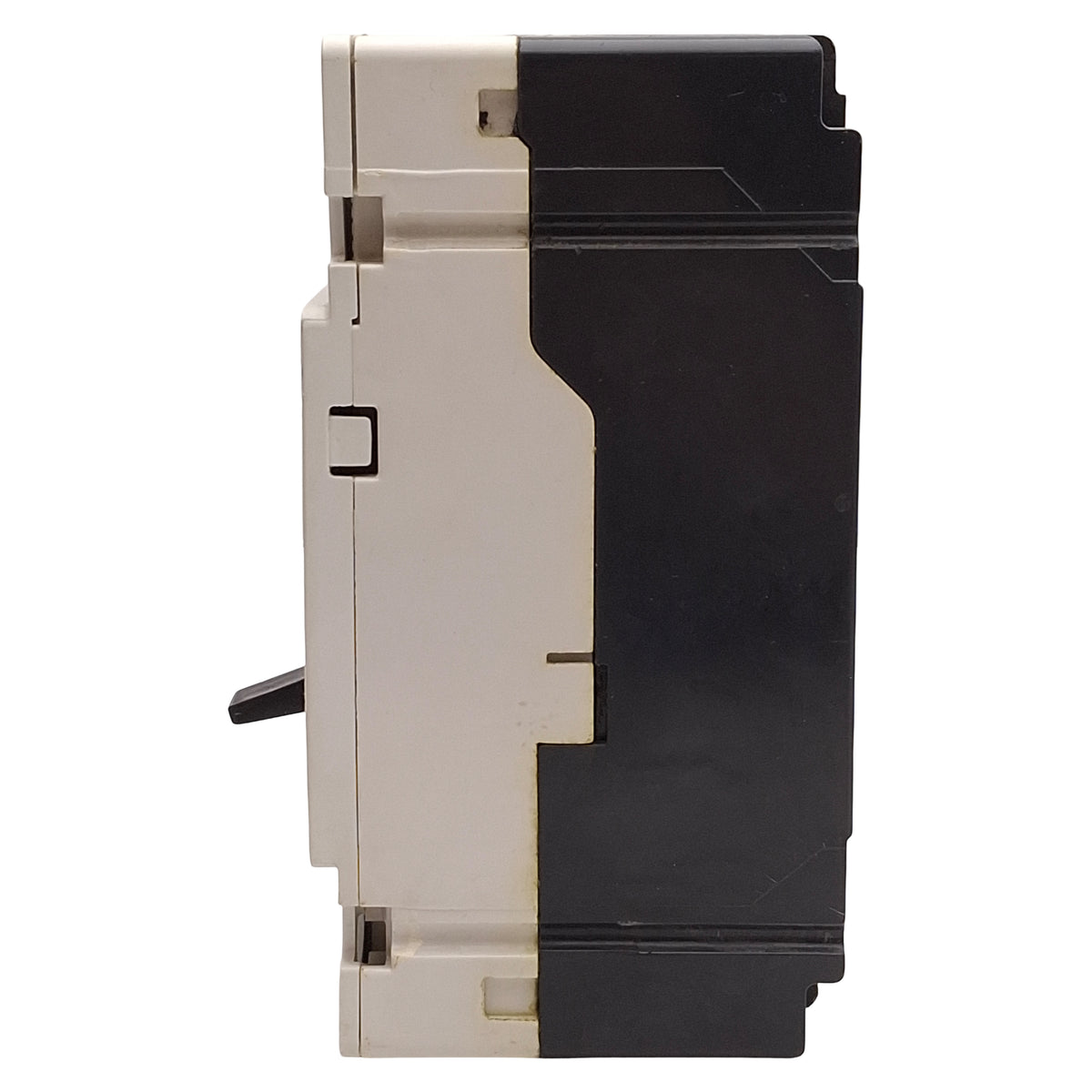 Used Allen Bradley 140U-H2C3-C15 Molded Case Circuit Breaker 3-Pole 15A 600VAC/250VDC