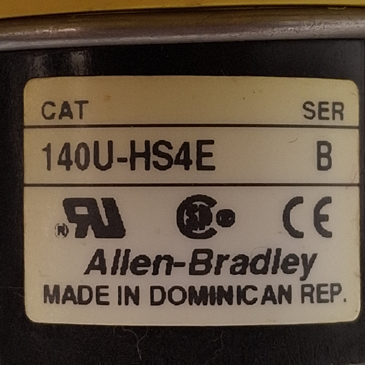 Used Allen Bradley 140U-HS4E Rotary Disconnect Switch Handle, 90°, Red/Yellow