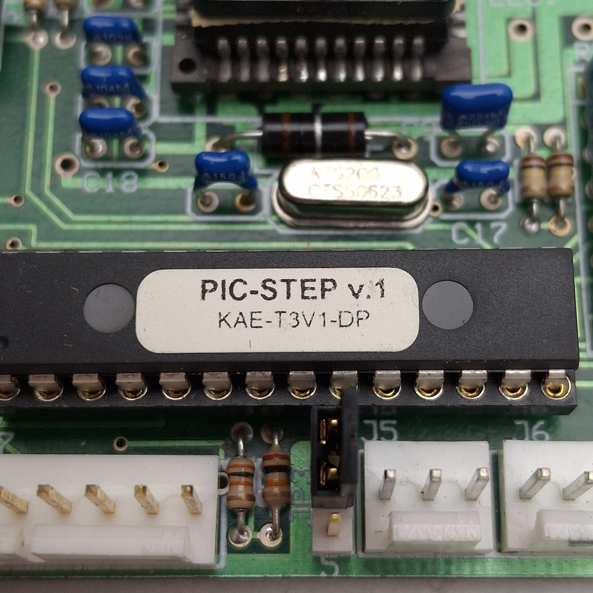 Used Harland Medical Systems 107285A KAE-T3V1-DP PIC-STEP Micro Stepper Drive board