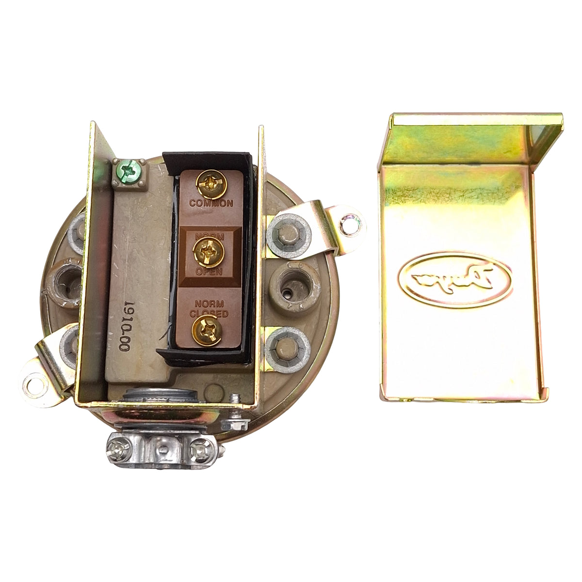 Used Dwyer 1910-00 Low Differential Pressure Switch, 0.07-0.15in WC, 1/8in NPT