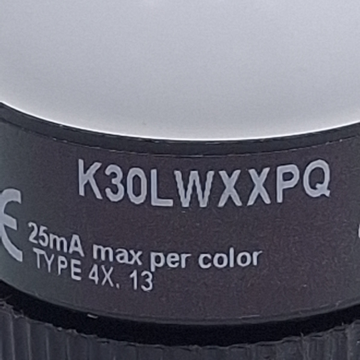Used Banner K30LWXXPQ 84901 LED Indicator, White, PNP, 10-30VDC, 30mm, M12 4-Pin