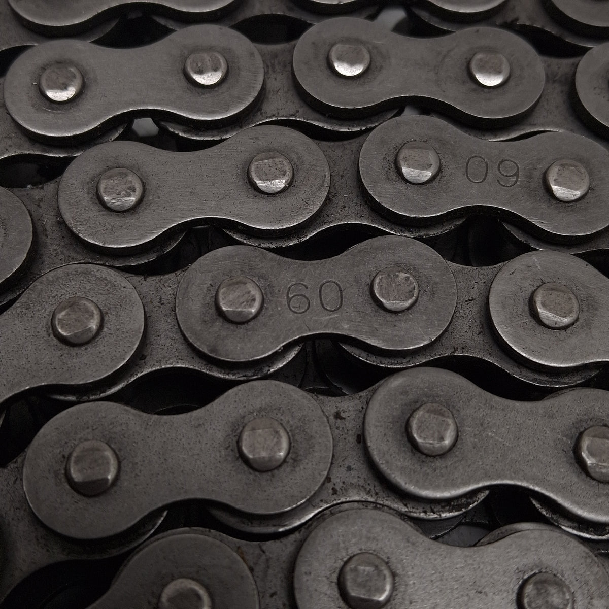 Used #60 Roller Chain, 0.75in Pitch, 0.5in Inner, ø0.243in Pin, ø0.469in Roller, 21ft