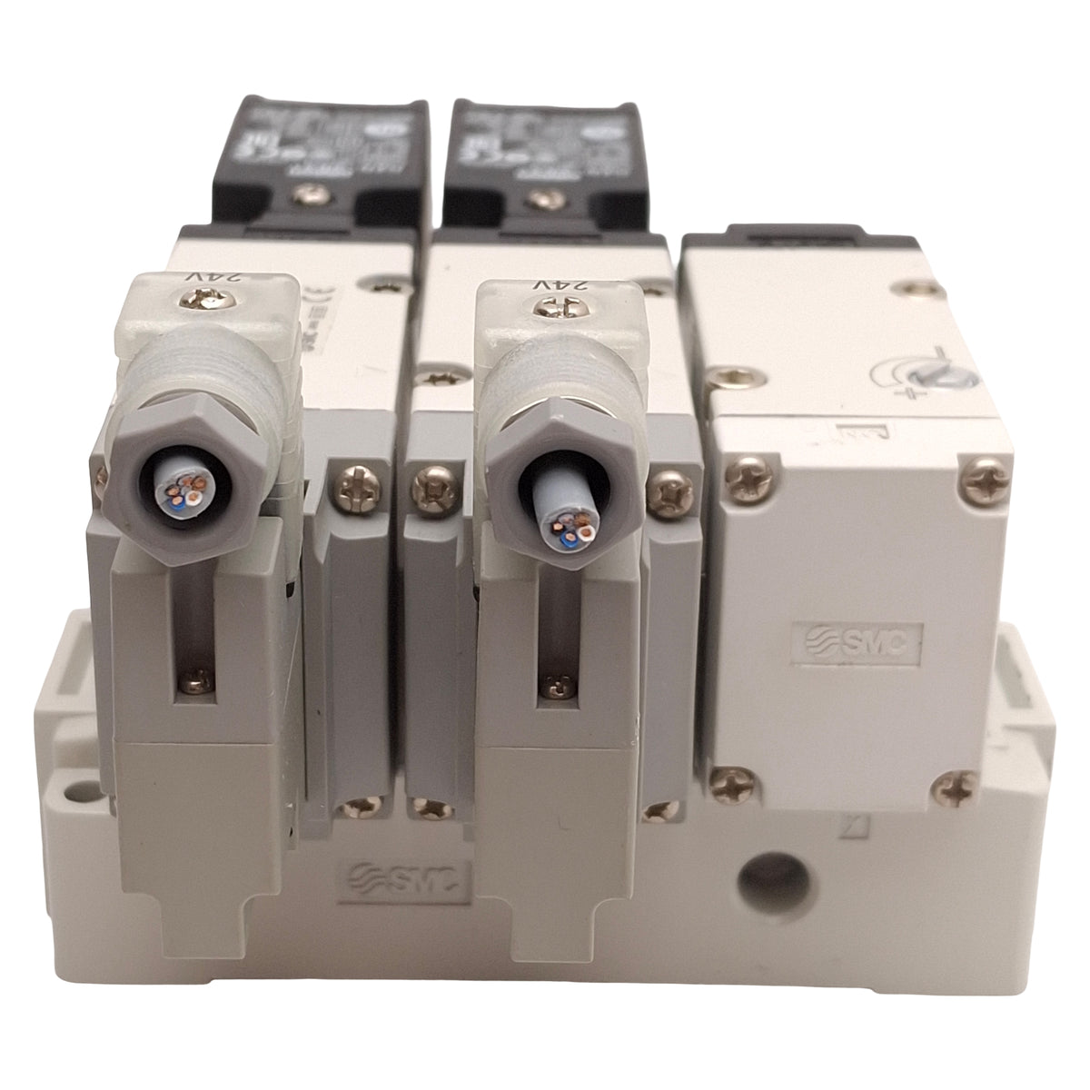 Used SMC VP544-5DZ1-03F-M-X555 Dual Residual Relief Valve w/ Soft Start-Up, 24VDC