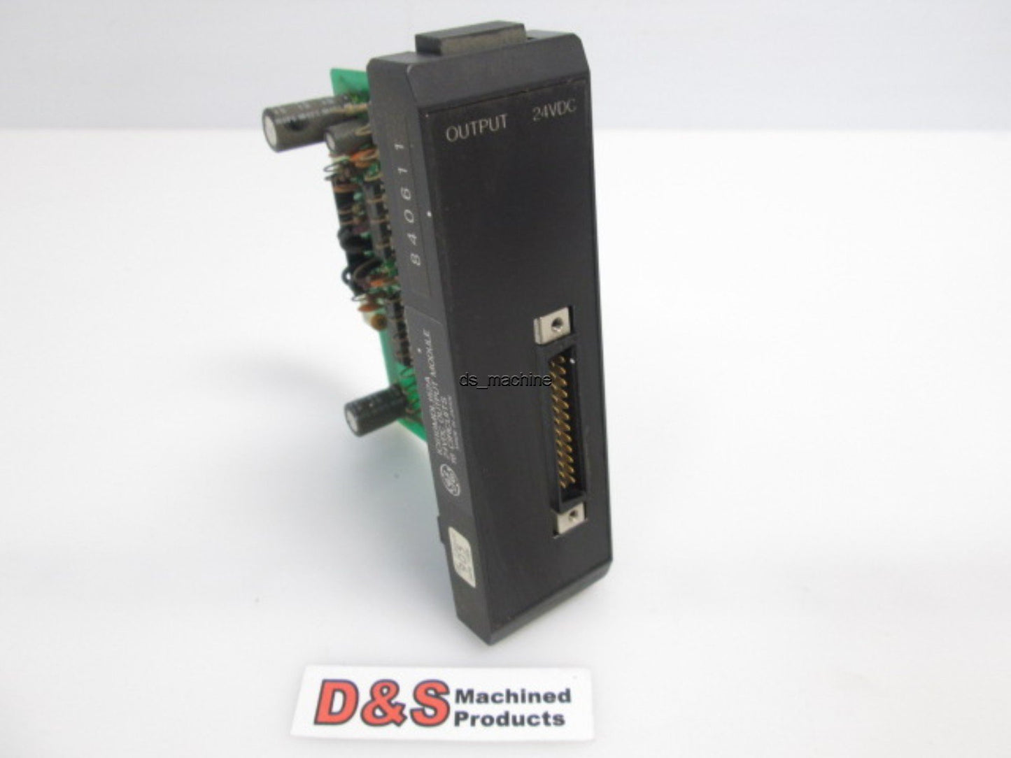 Used GE Fanuc IC610MDL152A 24VDC Output Module