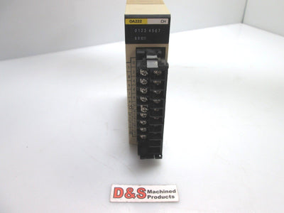 Used OMRON C200H-OA222 Output Unit 100-240VAC 0.3A/Point. 2A/Unit