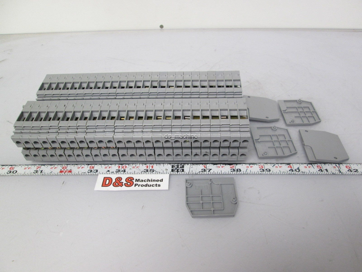 Used Lot of 50 Entretec 55A 5118 m6/8 Terminal Blocks and Lot of 5 FEM6 End Barriers