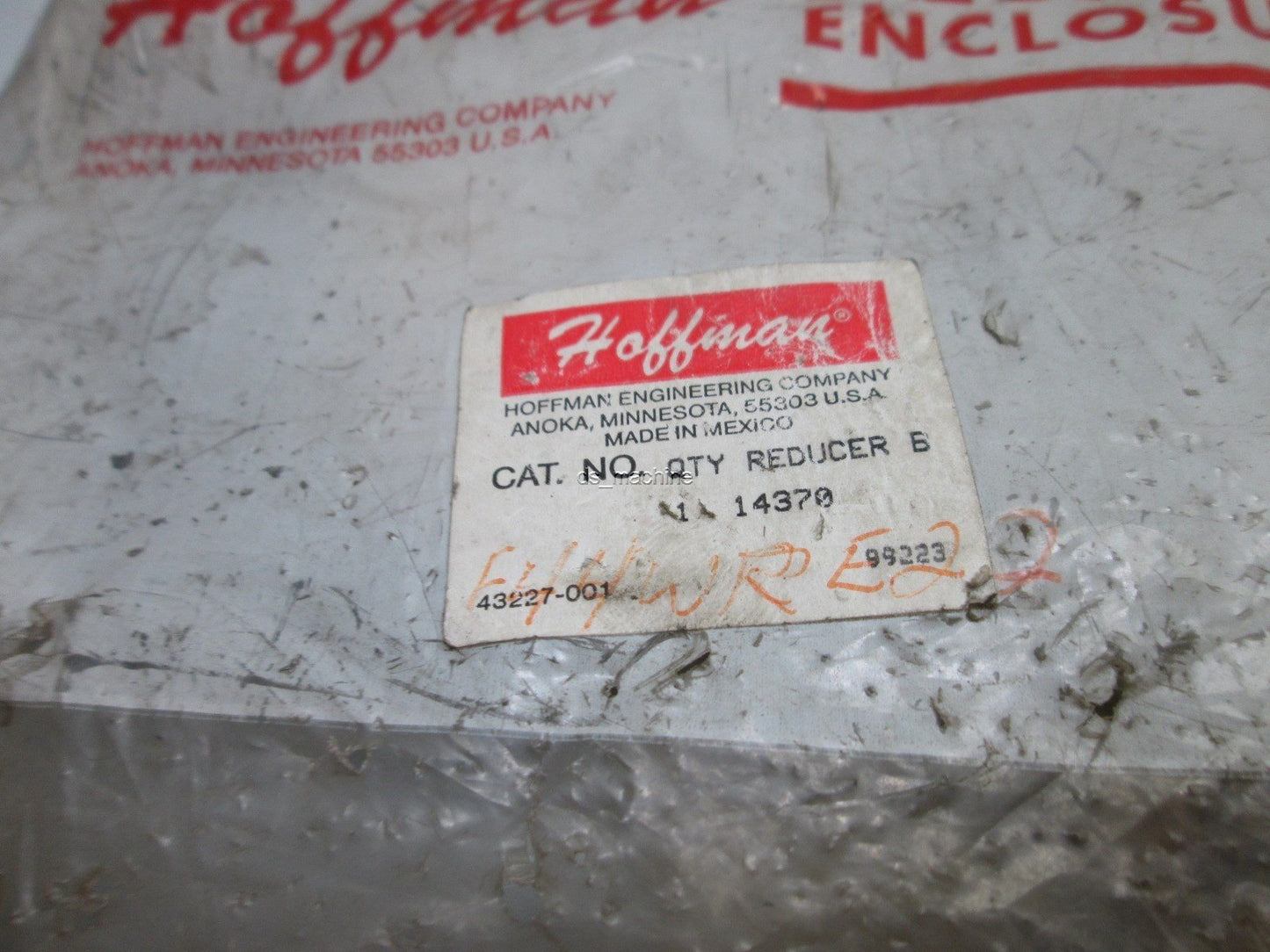 New in Bag Hoffman 14370 Wire-Way Reducer, 2-1/2" x 2-1/2" Inner