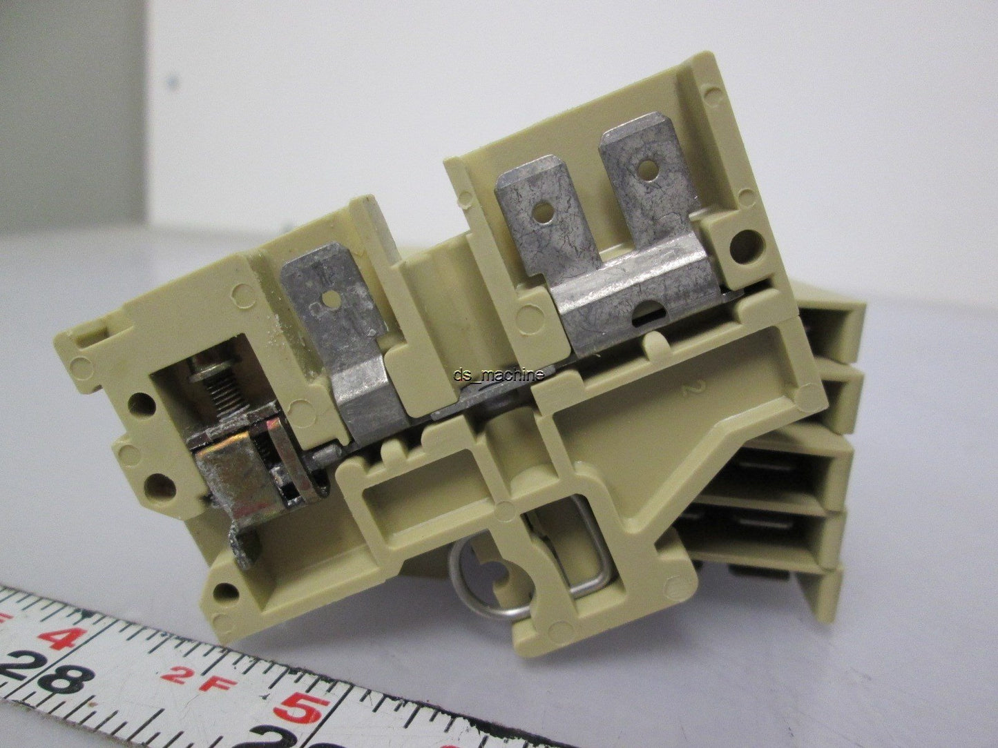 Used Lot of 17 Weidmuller AST 5 Terminal Blocks w/ 4 Separators 500VAC/DC