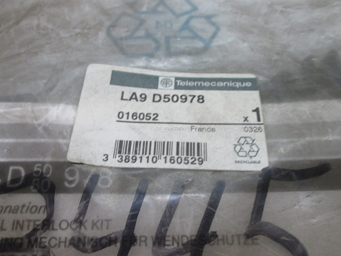 New Hoffman 18506071 Lay-In Oil Tight Wire Way Kit