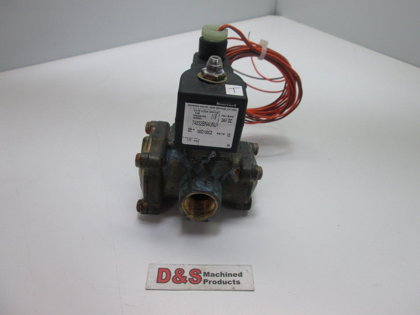 Used Honeywell 74332BN4UNJ1 3-Way Valve 1/2" NPT w/Solenoid 24VDC