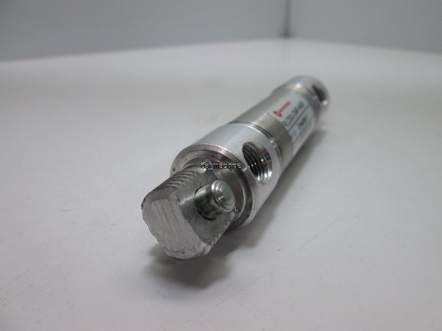 Used Norgren RLC00J-DAP-AA00 Roundline Cylinder, 1/2" Stroke, 3/4" Bore Cylinder