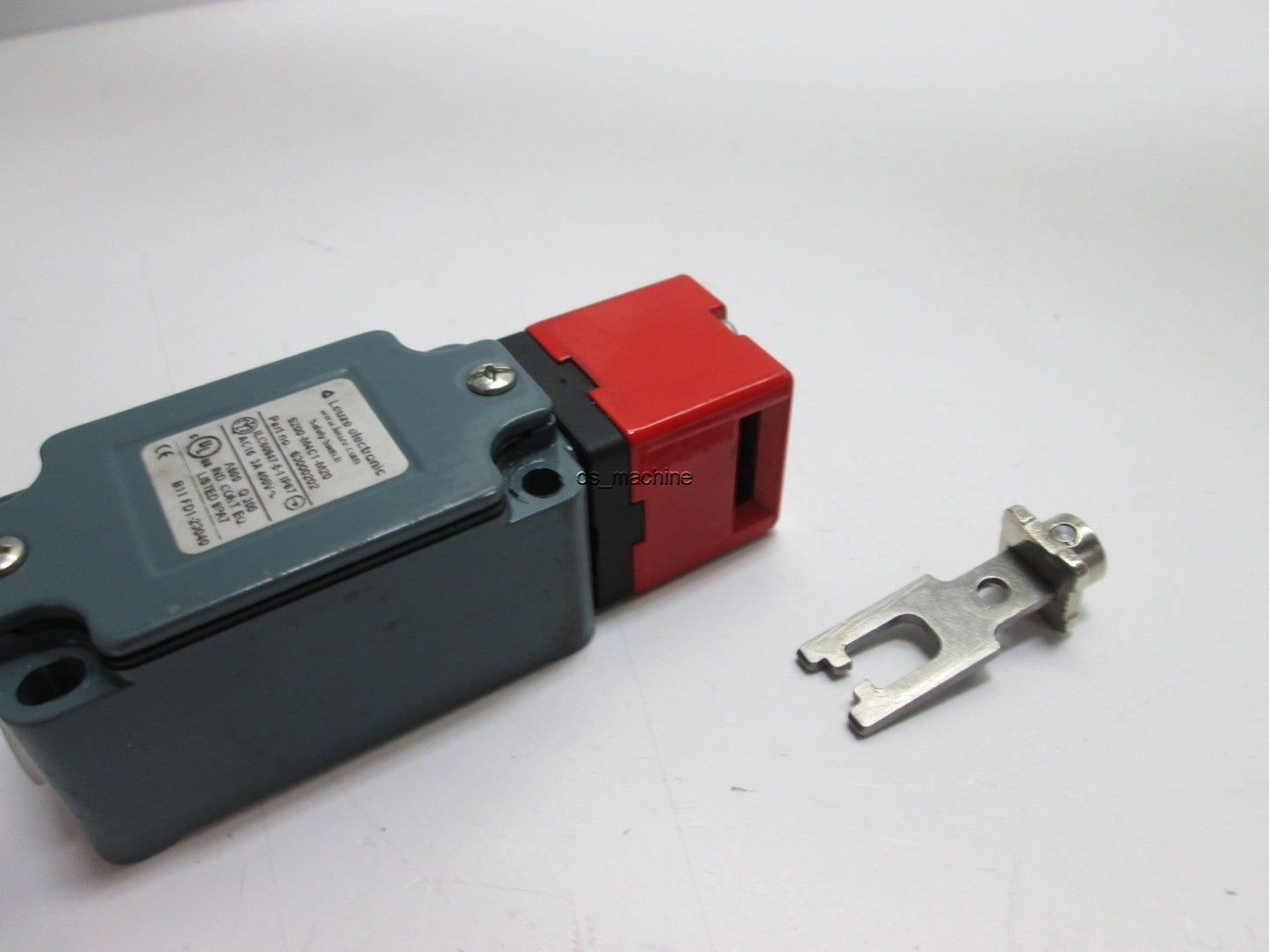 Used Leuze Electronic S200-M4C1-M20 Safety Switch, Face Right With Key