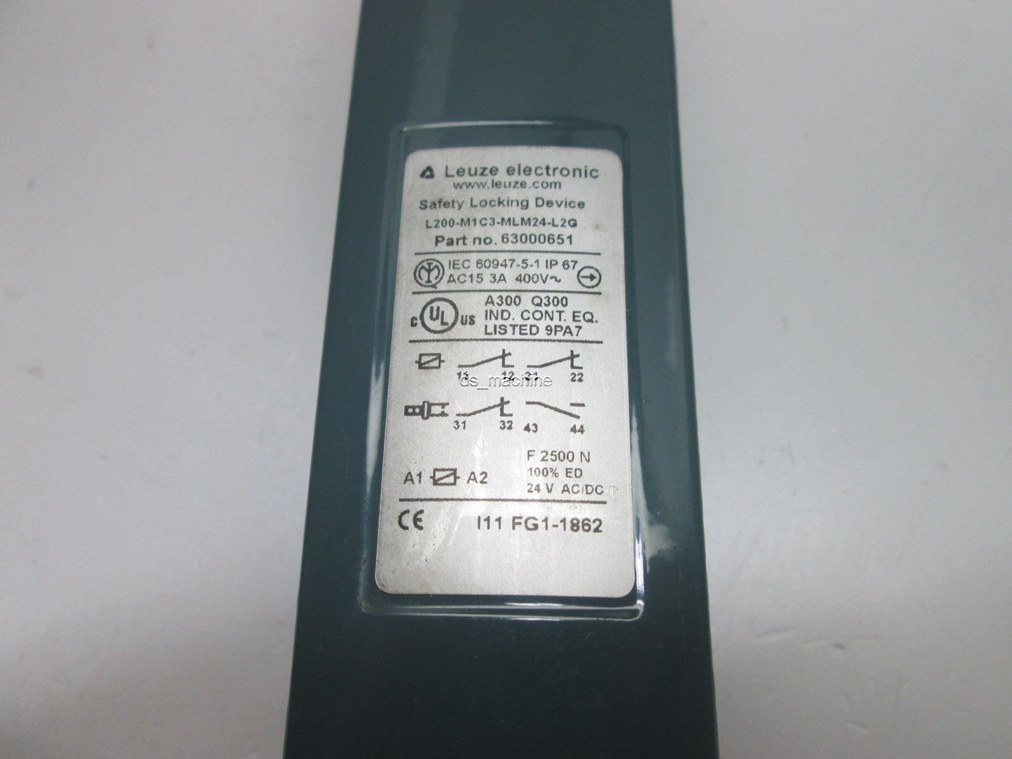 Used Leuze Electronic L200-M1C3-MLM24-L2G Safety Locking Device, AC15 3A 400V, No Key