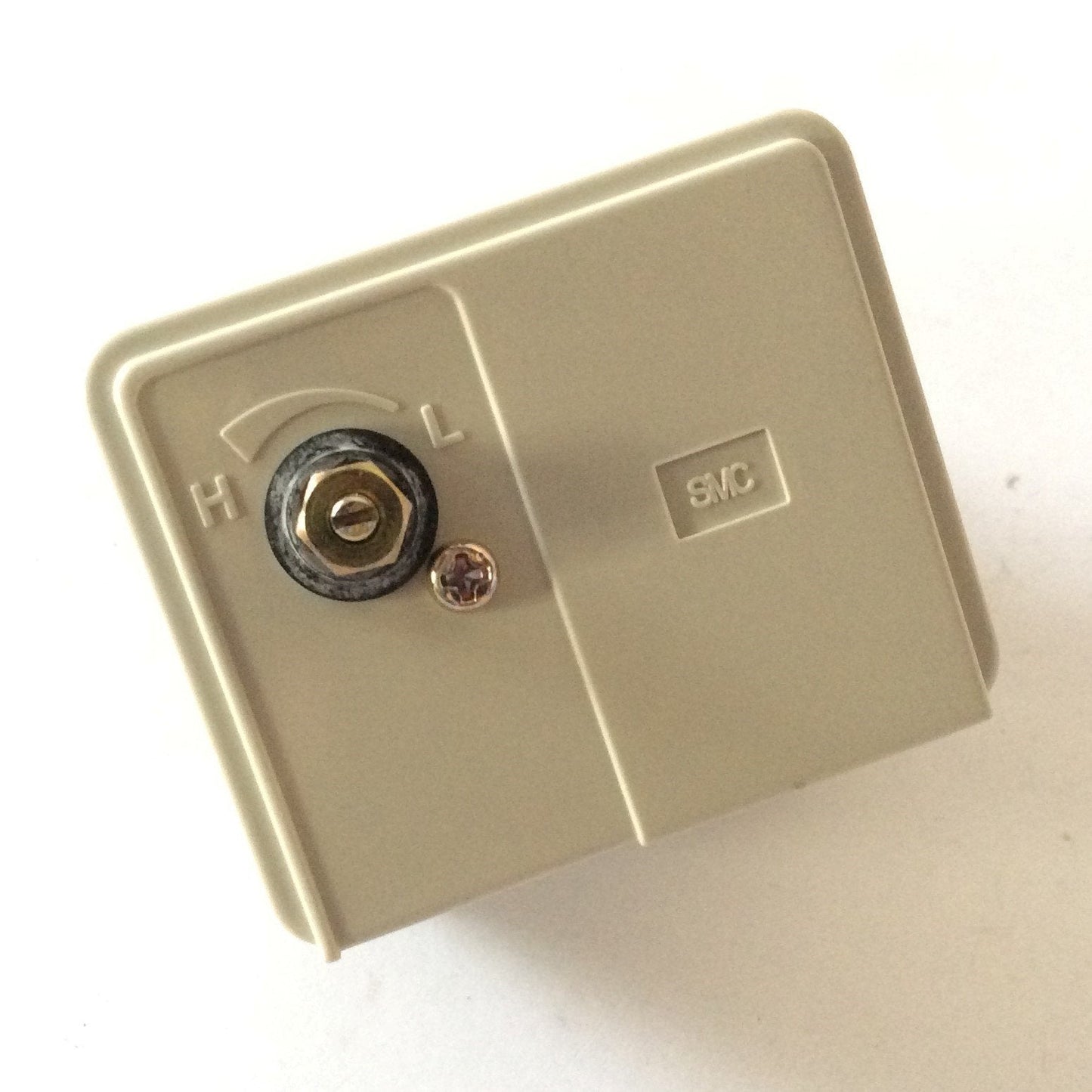 New SMC IS3100 Pneumatic Pressure Switch, Gasket Piping 0.1-0.7MPa, 125/250VAC 30VDC