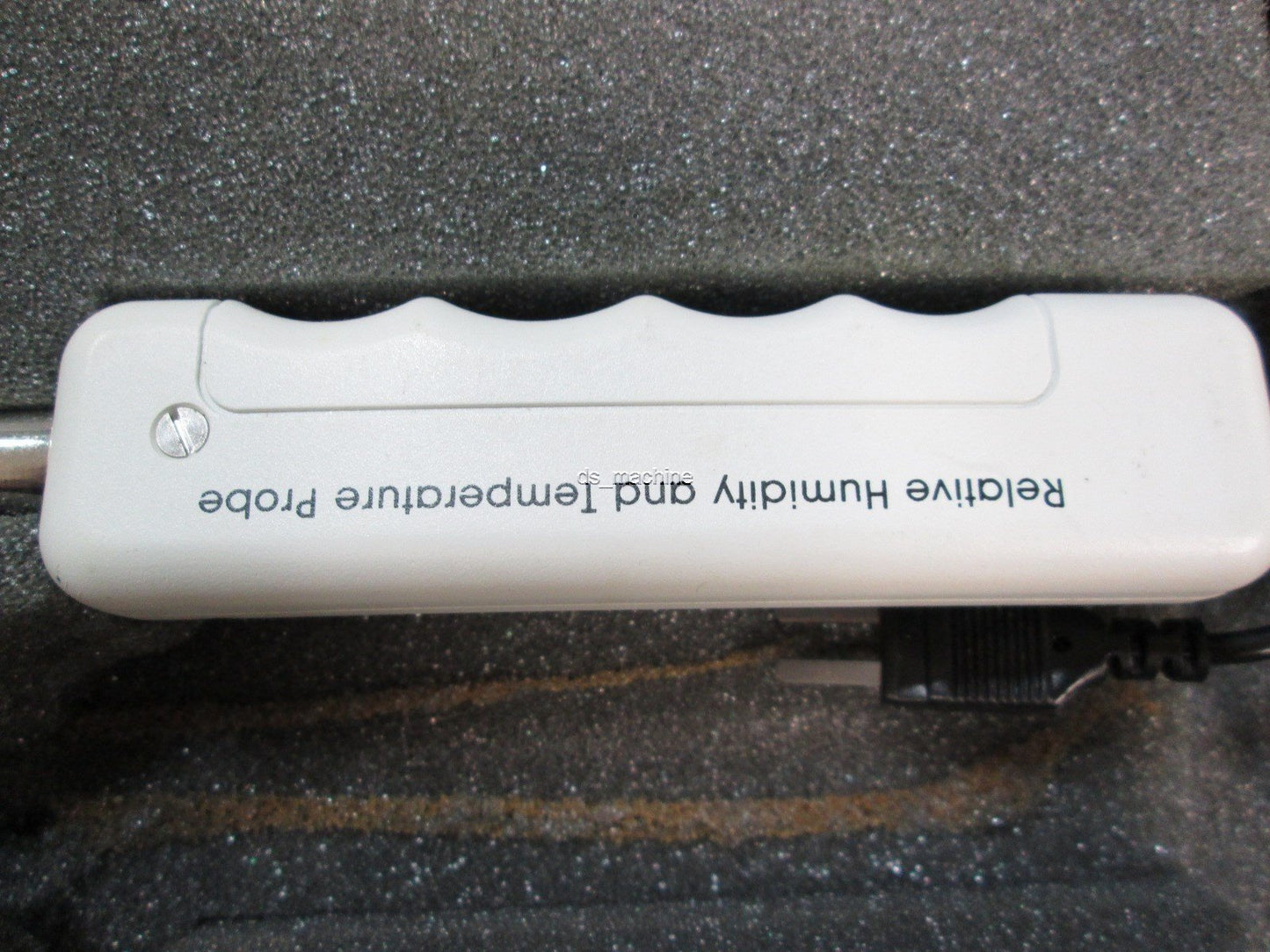 Used Cole-Parmer 37000-00 Temperature, Humidity and Air Velocity Meter w/ Hard Case