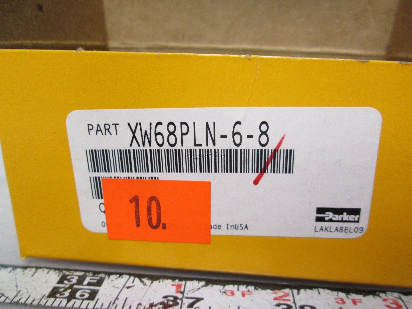New Lot of 10 New Parker XW68PLN-6-8 22mm to 3/8" Tubing Adapter