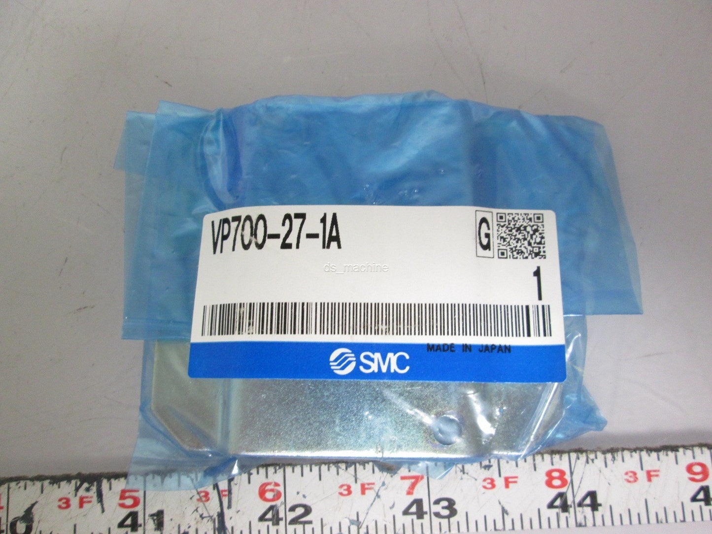 New Lot of 25 New SMC VP700-27-1A Metal Brackets for VP742 Solenoid Valves