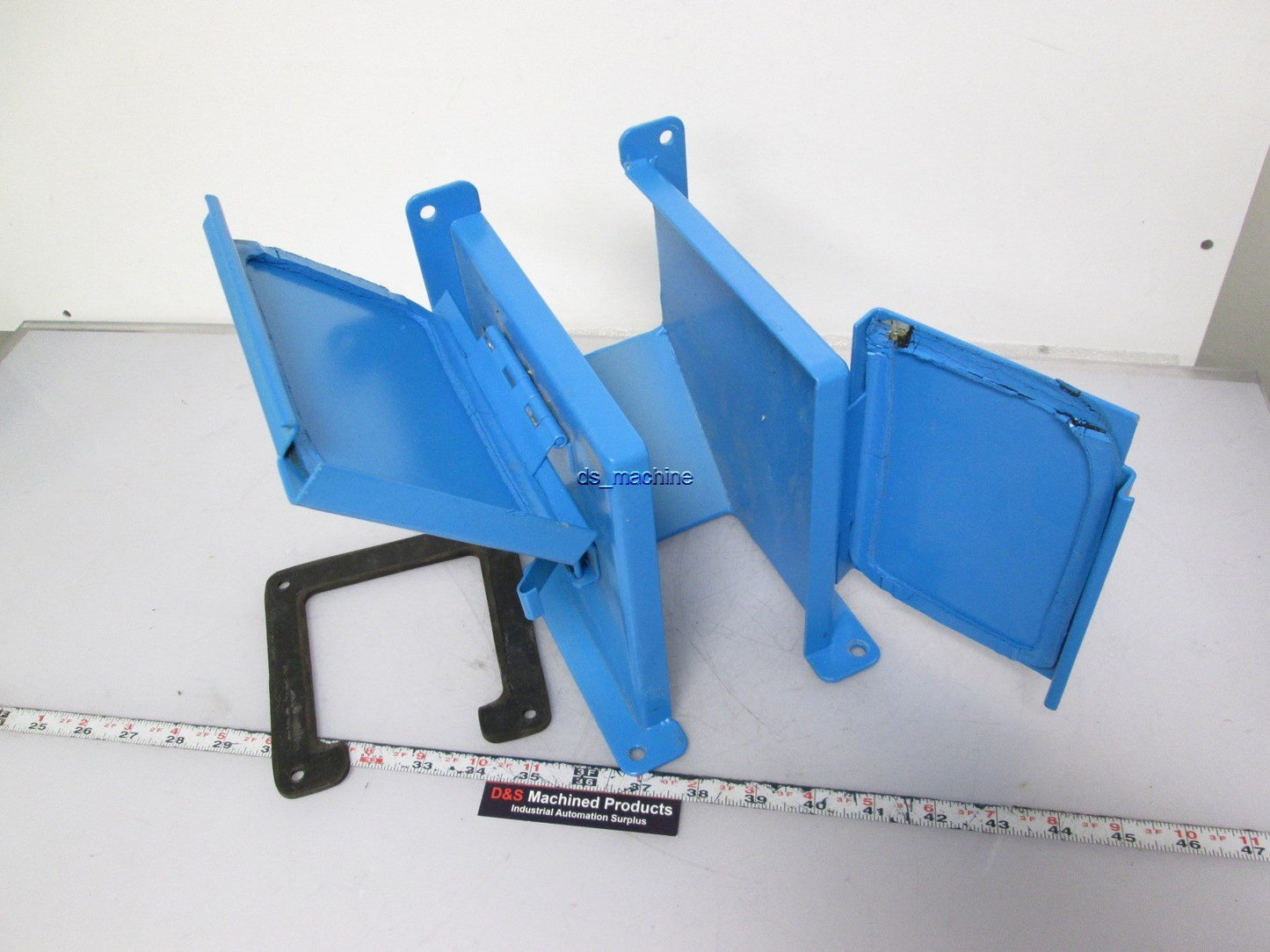 Used Hoffman 4" x 4" Wireway Elbow Outside Open 2 Hinge w/ 1 Gasket *2 Holes*