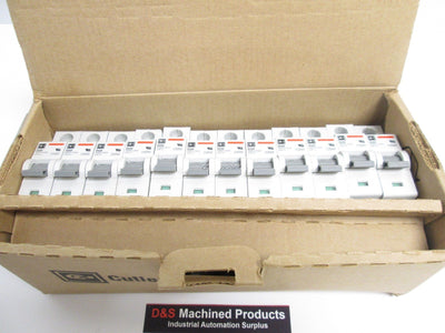 New Box of 12 Cutler-Hammer WMS1D20 Circuit Breakers, 1Pole, 20Amp, 240V