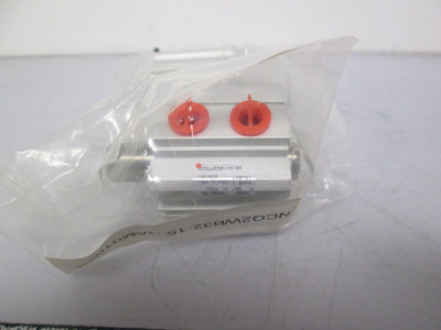New Lot of 2 New SMC NCQ2WB32-15-DA Compact Pneumatic Double Rod Cylinder 32mm Bore