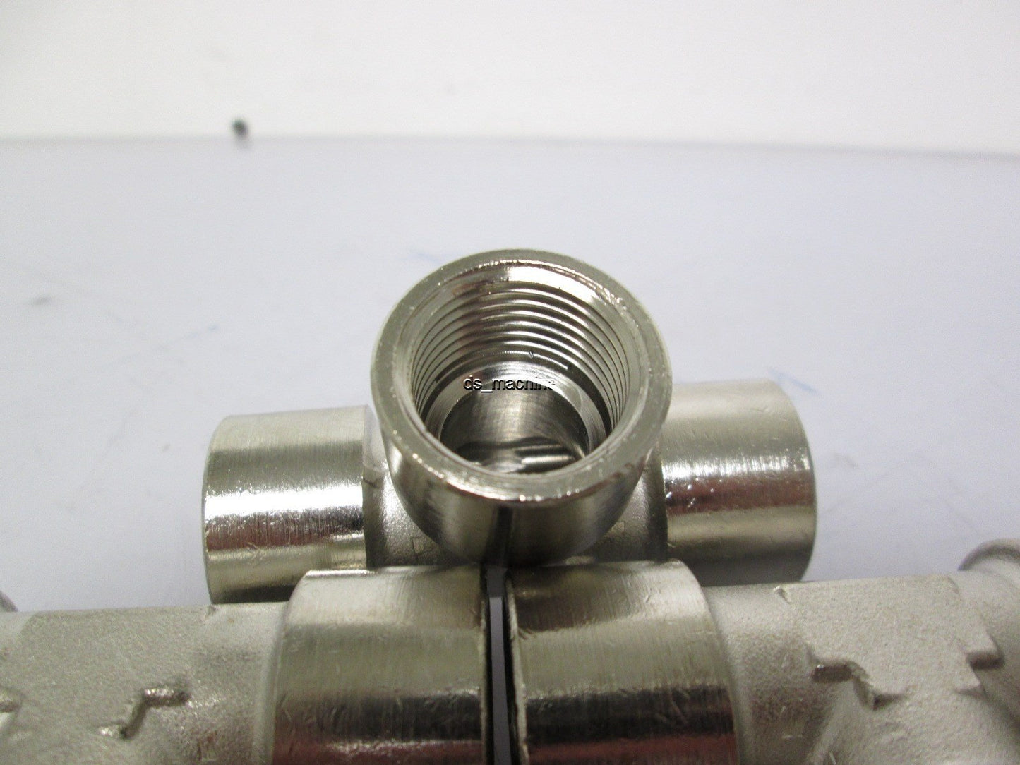 New Lot of 7 New BSPP 1/2" Nickel-Plated Brass Female Tee Connectors 1450 PSI @ 72°F