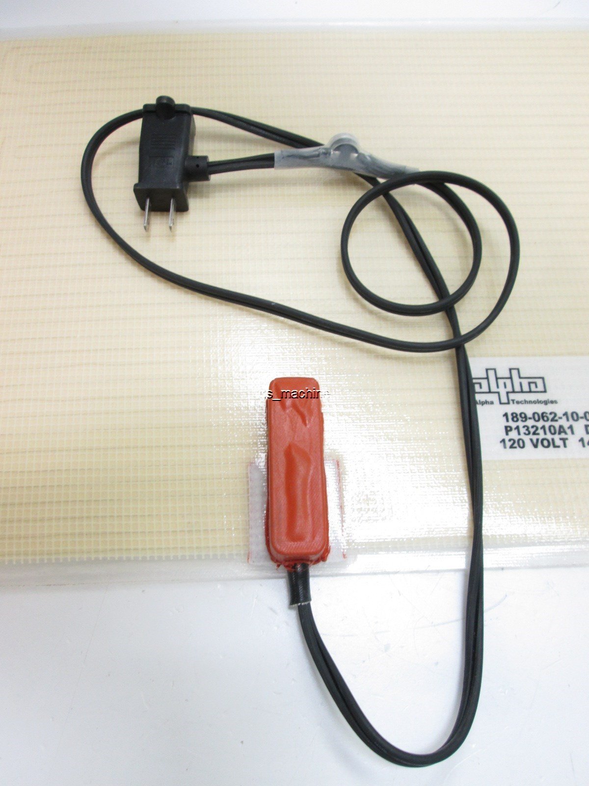 Used Alpha Tech 13x21" 189-022-10-001 P13210A1 120-Volt 140-Watt Warming Heater Mat