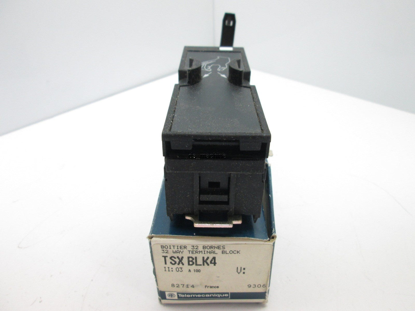 Used Telemecanique TSX BLK4 32 Way Terminal Block