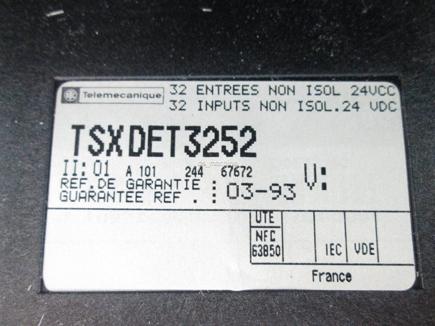New Telemecanique TSXDET3252 Input Module 32 Input 24VDC