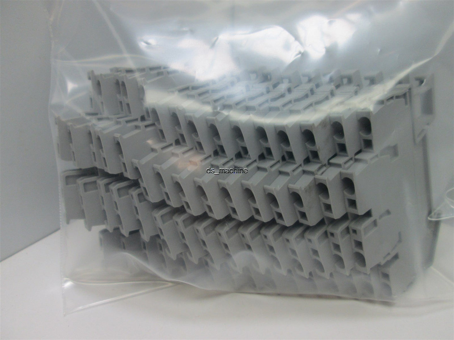 New Lot of 15 Phoenix Contact STTB-1.5 500VAC Terminal Block Double level