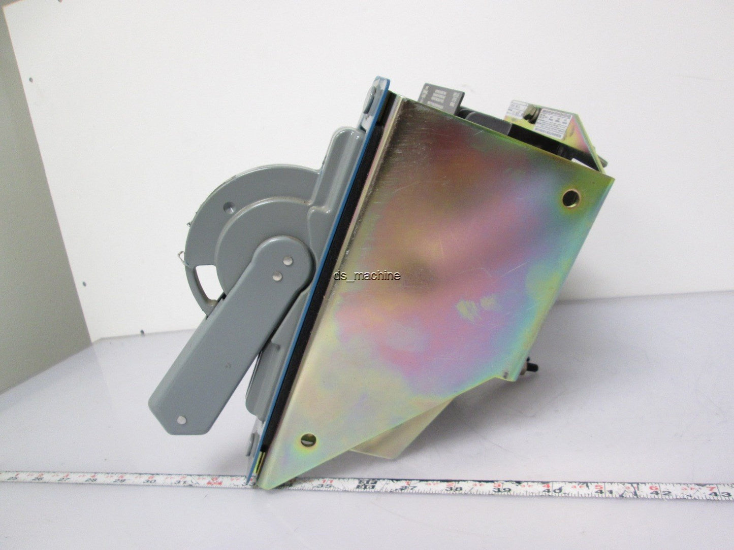 Used Allen Bradley 1494-NF30 Ser A Disconnect Switch with 40023-415-01 Fuse Holder