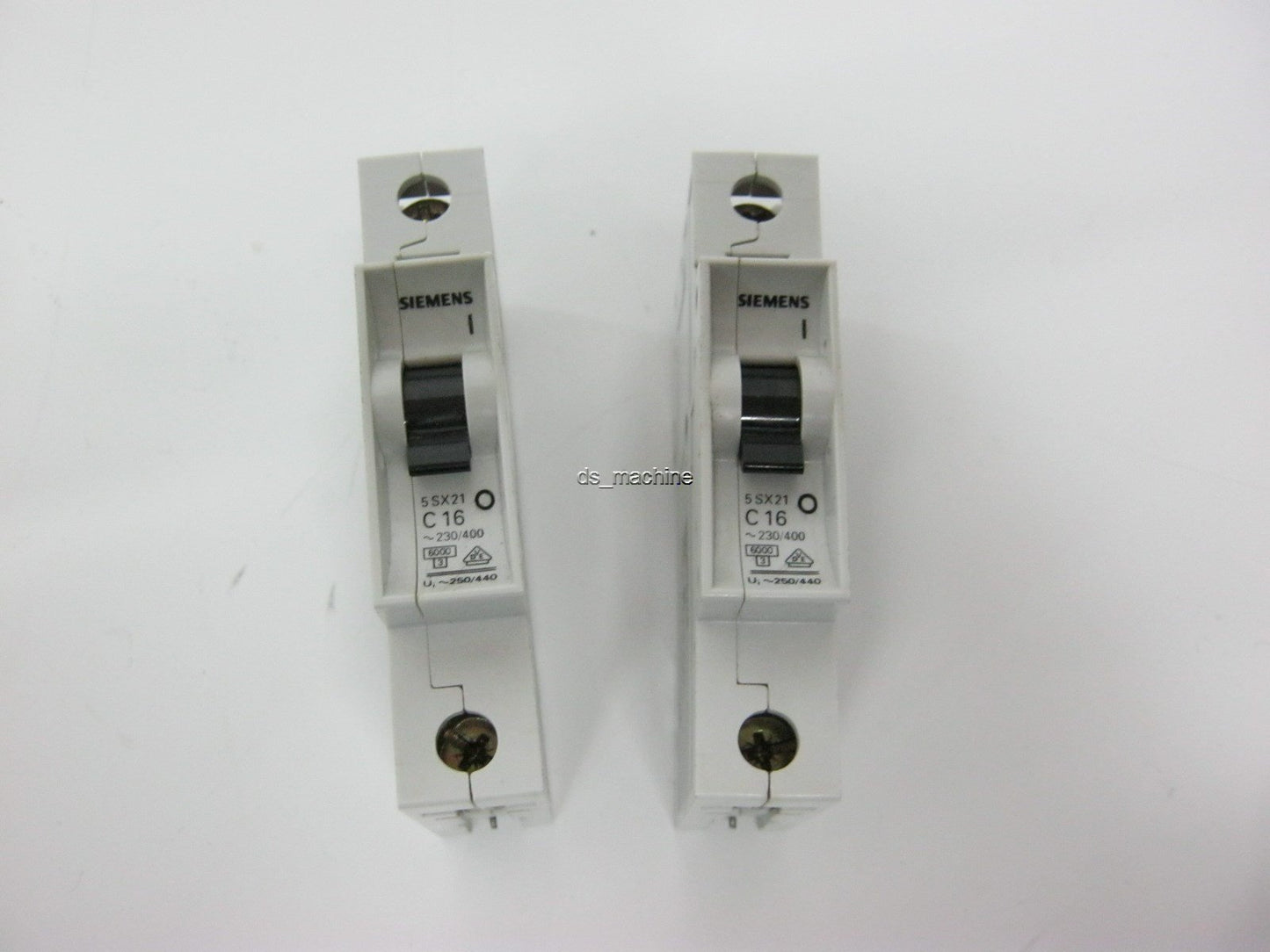 Used Lot of 2 Siemens 5SX21-C16 Circuit Breaker, 16A 230/400VAC Max