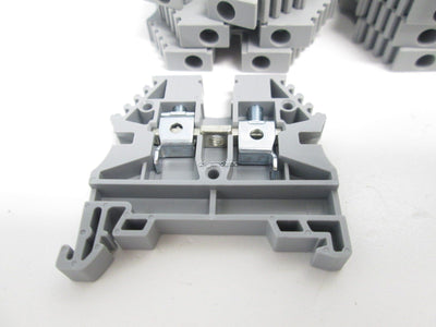 New – Open box Lot of 8 Klemsan AVK4 Terminal Blocks, 750V 32A, 600V 30A AWG 26-10