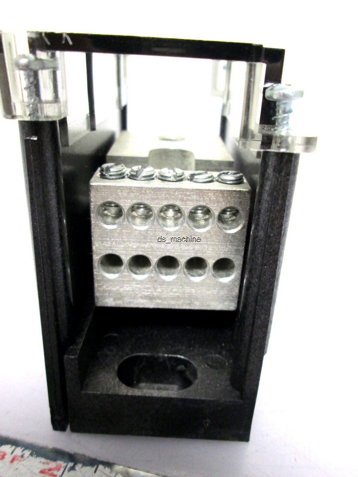 Used Ferraz Shawmut 67591 Power Distribution Block 1 Pole 2/0 to 10x 14AWG