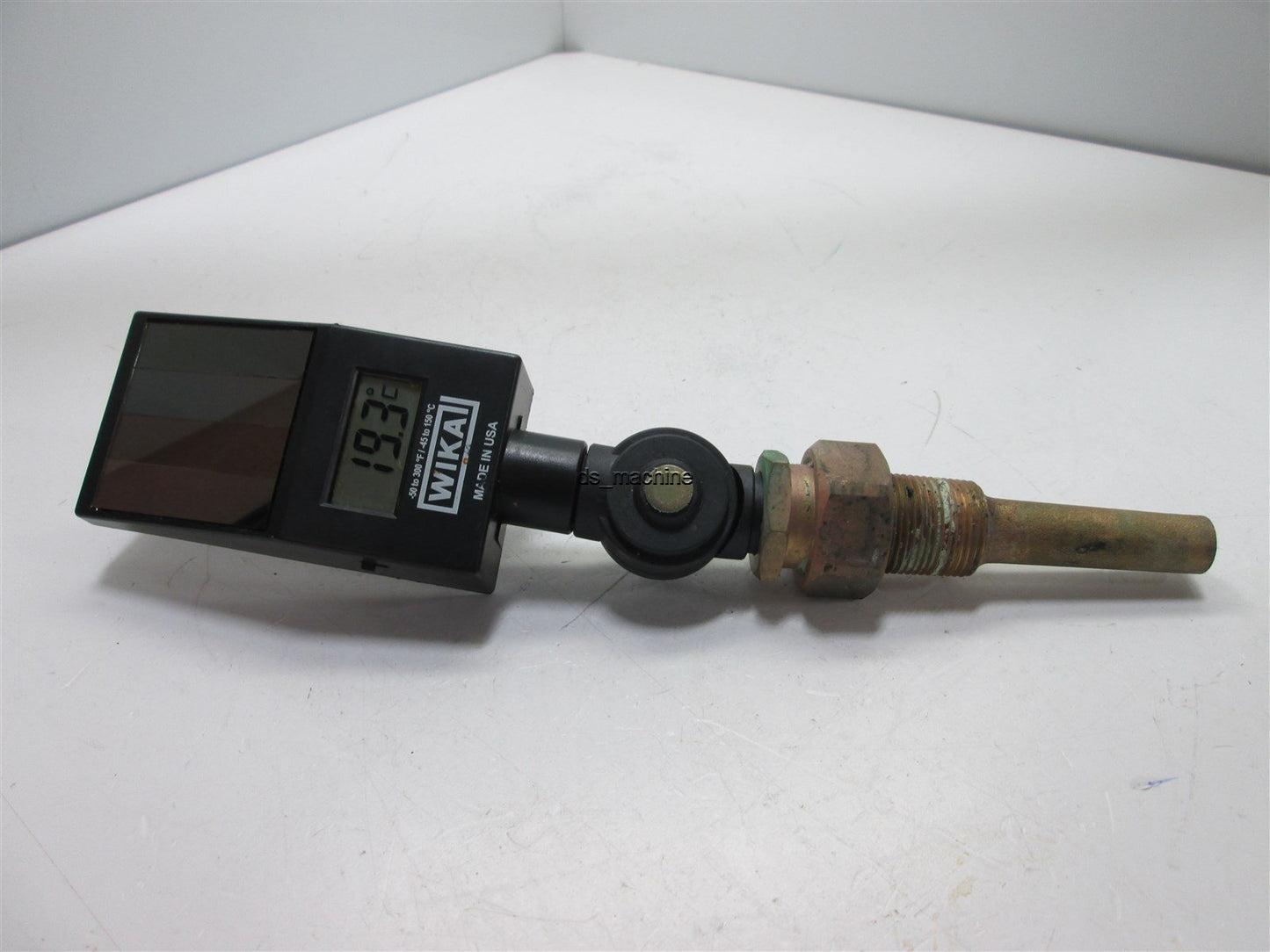 Used WIKA TI.D01 Solar Powered Industrial Thermometer Range -50/300ºF (-45/150ºC)