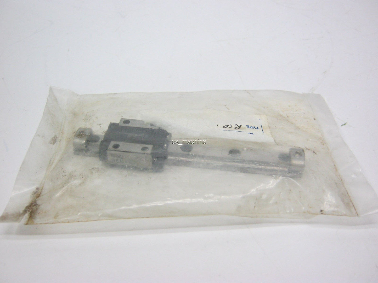 New THK RSR12XUU-120L Miniature Linear Bearing 120mm Long